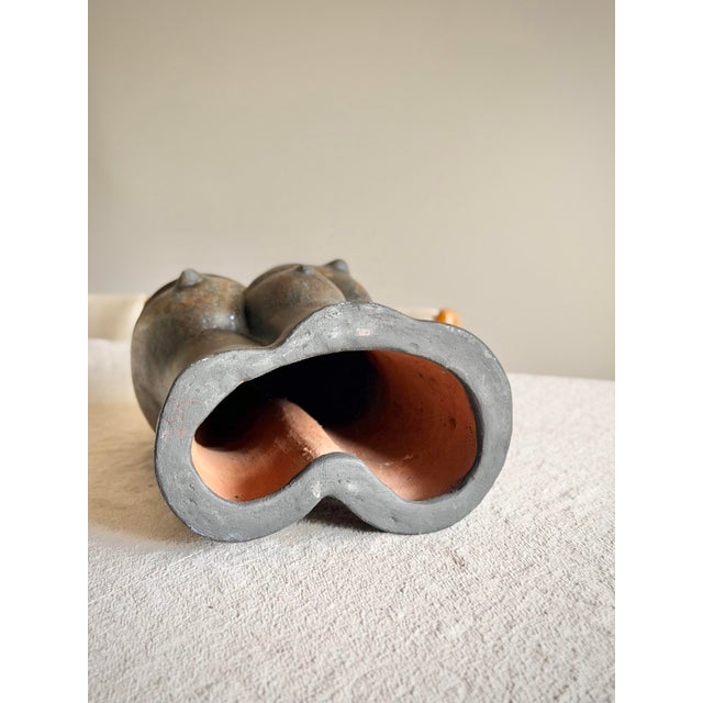 1970s Modernist Three-Head Bust Sculpture of Bronzed Terracotta in Brancusi / Modigliani Style Abstract Figurative Ceramic For Sale - Image 11 of 12