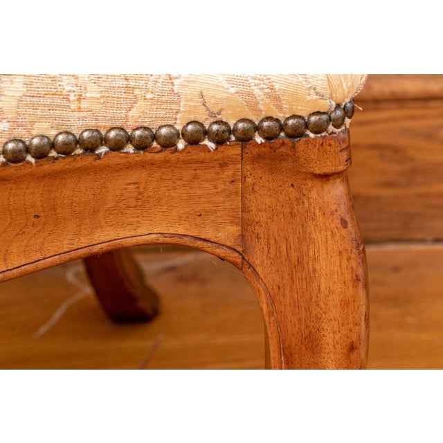 Queen Anne 18th Century Walnut Queen Anne Style Upholstered Side Chairs—A Pair For Sale - Image 3 of 12