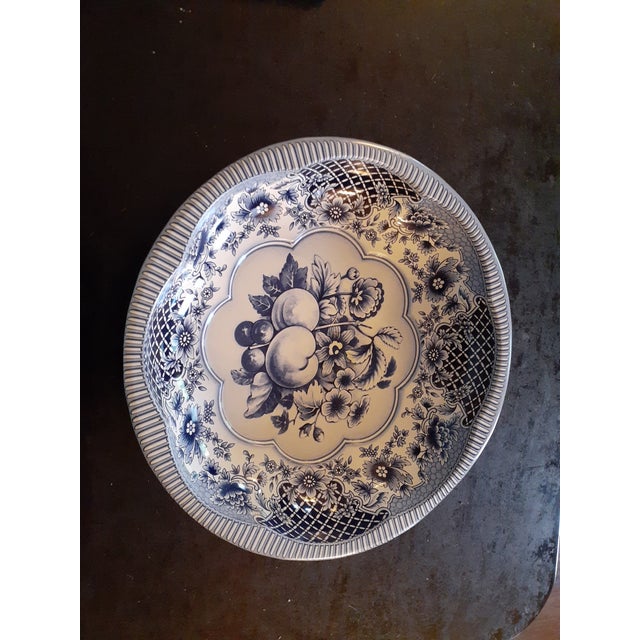 English 1971 Daher Made in England Enamel Transferware Bowl For Sale - Image 3 of 5