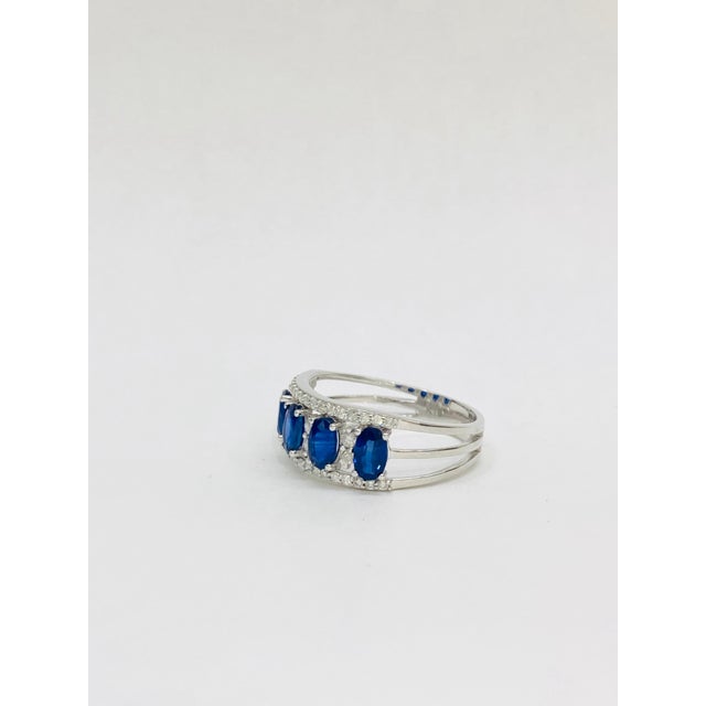 Baroque Bochic "Retro Vintage" Sapphire & Diamond 18K Gold & Eternity Cluster Ring For Sale - Image 3 of 18