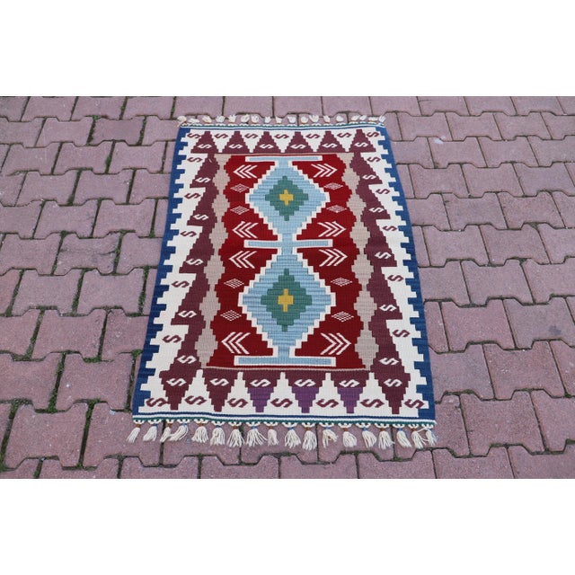 1970s Turkish Kilim Woven With Organic Wool in Geometric Patterns For Sale - Image 10 of 10