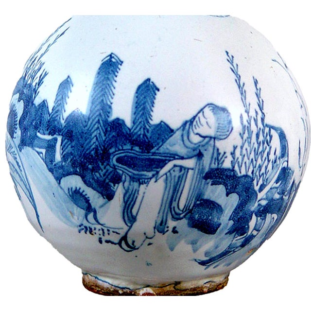 Frankfurt Faience Blue and White Chinoiserie Bottle Vase, 17th Century For Sale - Image 4 of 6