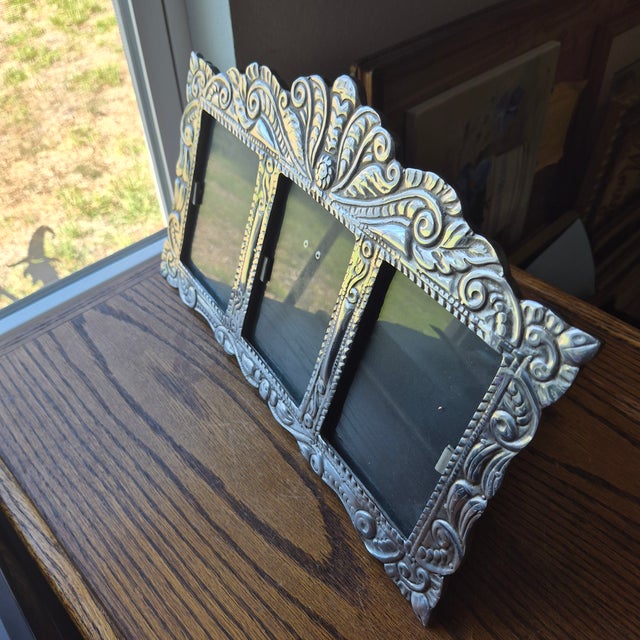 1990s Handcrafted Mexian Pewter Triple Triptych Photo Picture Frame Folk Art 15.5 X 10 For Sale - Image 15 of 17