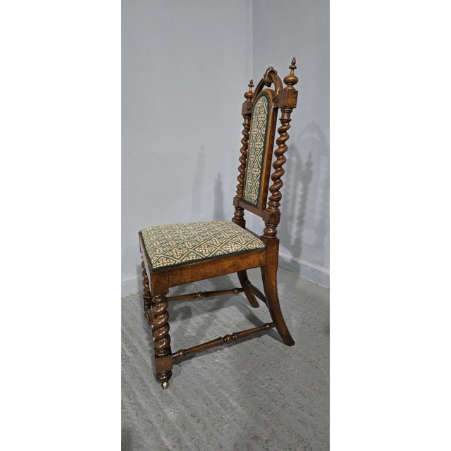 Brown Antique Walnut Hall Chair, 1880 For Sale - Image 8 of 11