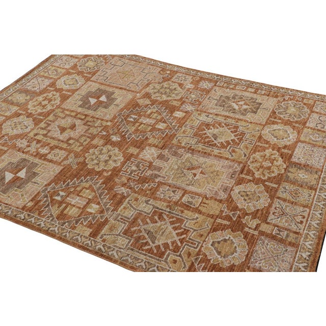 Rug & Kilim Rug & Kilim’s Oushak Style Rug in Beige-Brown With Geometric Patterns For Sale - Image 4 of 7