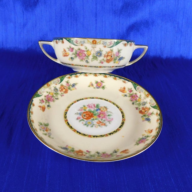 Traditional 1950s KPM Flat Cream Soup Bowls With Underplates in Kingsly - 13 pcs For Sale - Image 3 of 8