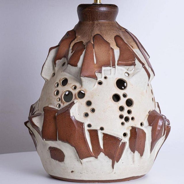 Large Octagonal White Brique Ceramic Floor Table Lamp with Lampshade attributed to R. Houben, 1970s For Sale - Image 9 of 13