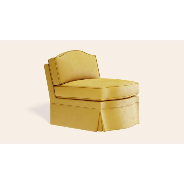 Our Felix slipper chair is a true all-rounder. It fits just as well in the living room as it does in the bedroom or...