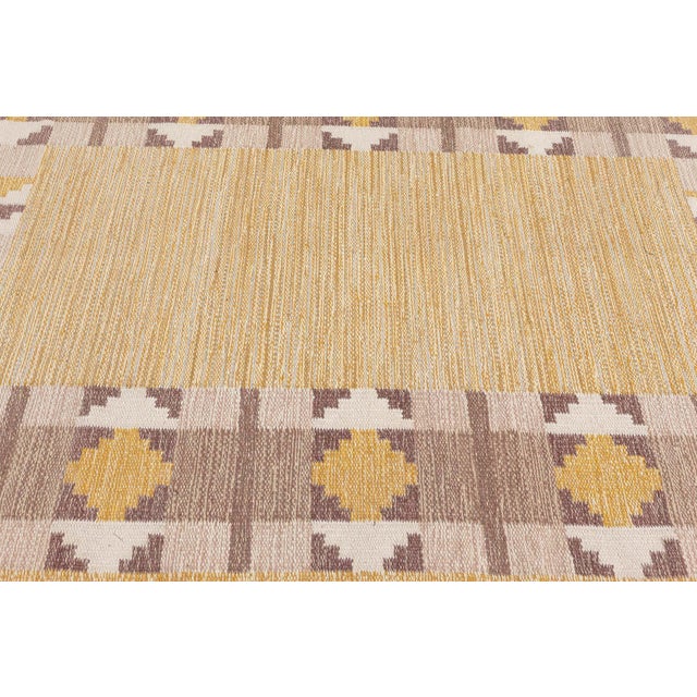 Doris Leslie Blau Mid-Century Scandinavian Tan Flatweave Rug Signed Initial (Jr) For Sale In New York - Image 6 of 8