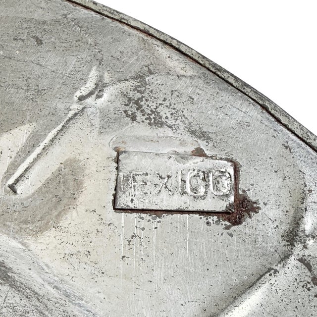 Mid-Century Modern Vintage Large Tin Plates With Petal Designs Around Rim - 6 Pieces For Sale - Image 3 of 3