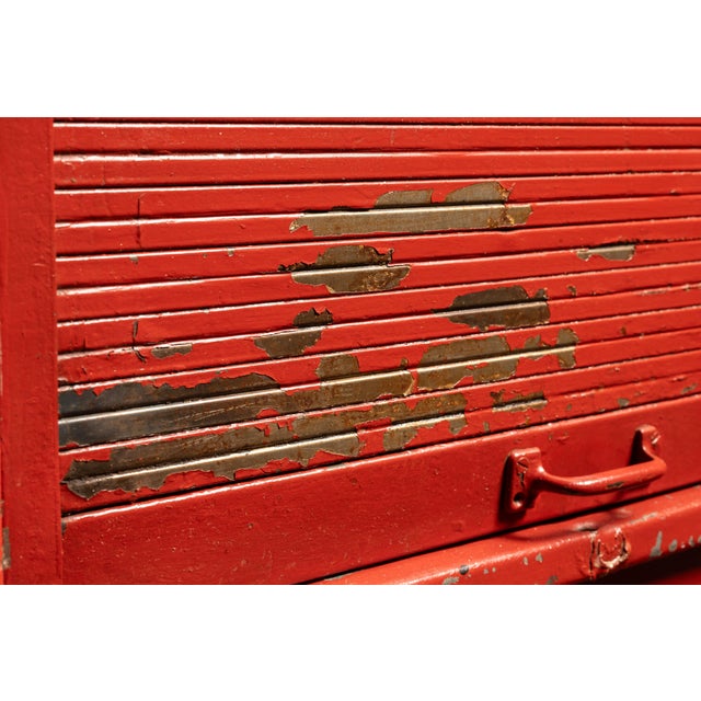 Handpicked by IndustrialArtifact Vintage from the 1930s About this item Vintage small part cabinet on wheel with steel and...