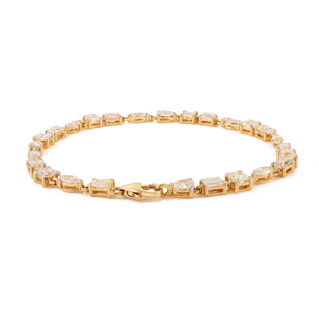 Metal Luxury 4.89 Ct Mixed Cut Diamond Bracelet in 18k Yellow Gold Fine Jewelry For Sale - Image 7 of 14