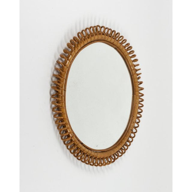 Franco Albini Mid-Century Round Rattan and Bamboo Wall Mirror in the style of Franco Albini, Italy, 1960s For Sale - Image 4 of 12