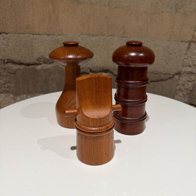 Set of There (3) Salt and Pepper Mill Designed by Jens Quistgaard for Dansk Designs. For Sale - Image 12 of 18