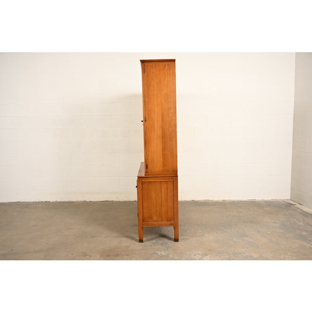 Brown Century Furniture Mid-Century Modern Hollywood Regency Walnut Breakfront Bookcase Cabinet, Circa 1960s For Sale - Image 8 of 10