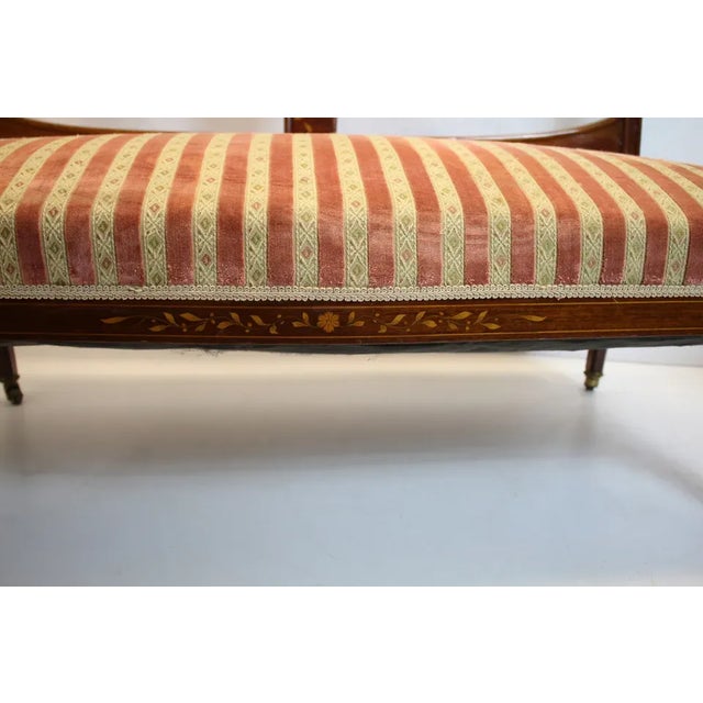 1910s Circa 1910s English Edwardian Mahogany Inlaid Settee and Matching Chair For Sale - Image 5 of 12