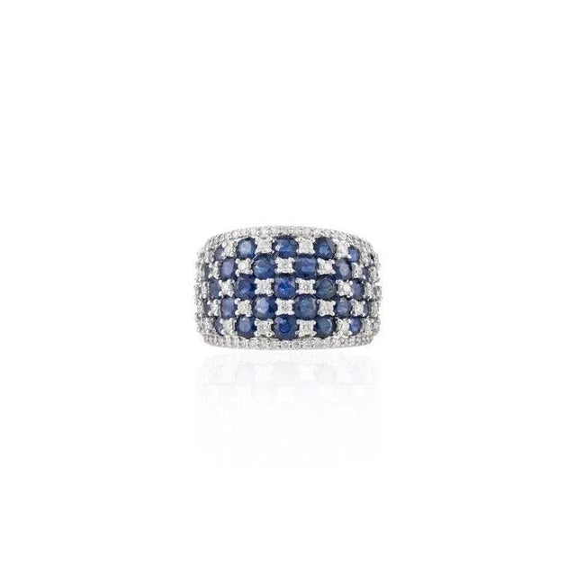 Ink Blue 4.11ct Blue Sapphire Diamond Cluster Chunky Dome Ring in 18k White Gold For Sale - Image 8 of 14
