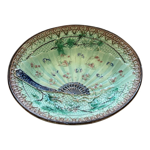 Antique Villeroy & Boch Majolica Fan Bowl, C. 1900 For Sale
