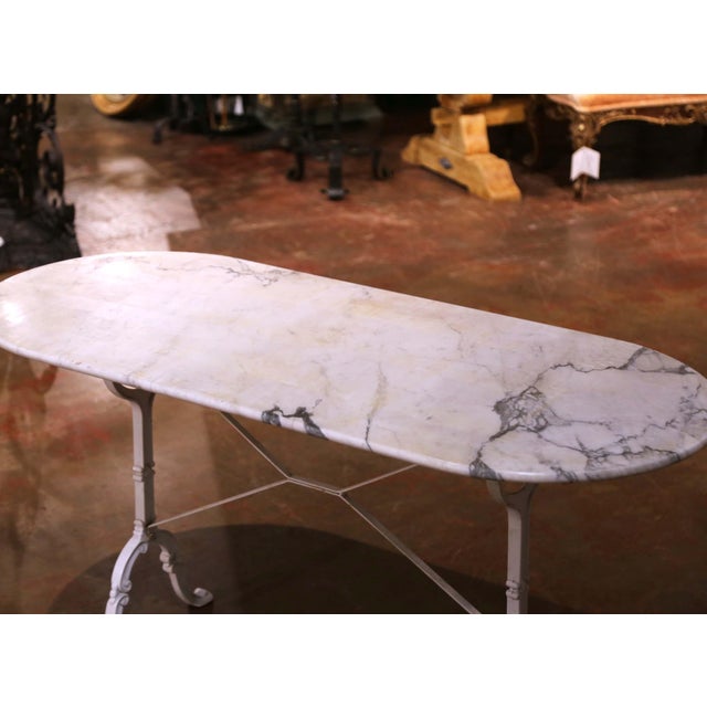 French Early 20th C. French Oval Carrara Marble Pastry Table With Painted Iron Base For Sale - Image 3 of 8