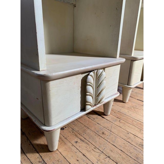 Robsjohn Gibbings Feather Handle Endtables Nightstands - A Pair For Sale - Image 10 of 12