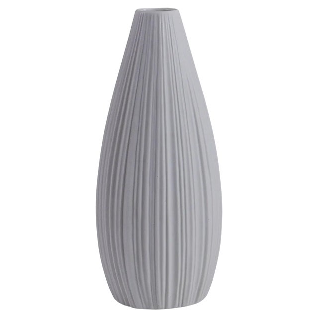 White Relief Striped Porcelain Vase attributed to Martin Freyer for Rosenthal, Germany, 1960s For Sale