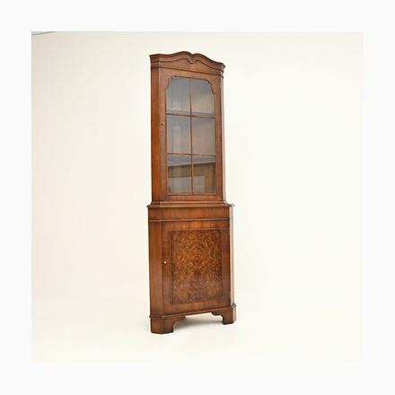 Brown Vintage Georgian Style Burr Walnut Corner Cabinet, 1950s For Sale - Image 8 of 8