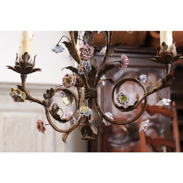 Baroque Early 20th Century Baroque Style French Three-Light Porcelain Chandelier with Blue and Pink Flowers For Sale - Image 3 of 12