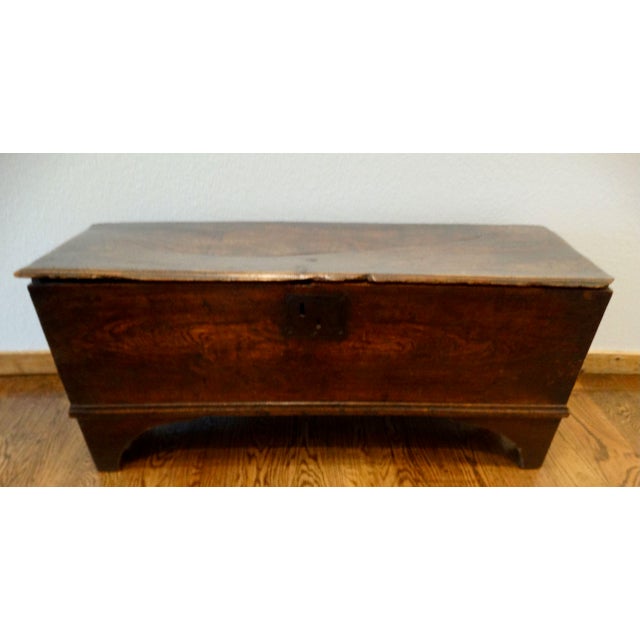 Wood 18th-Century English George III Six Board Elm Coffer For Sale - Image 7 of 12