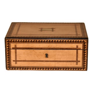19th Century English Dresser Box With Tray For Sale
