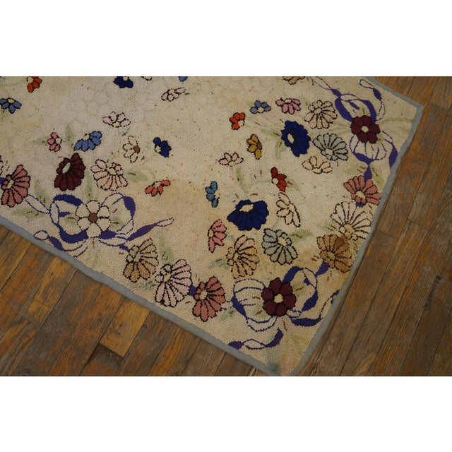 Early 20th Century 1930s Multicolor Floral Folk Art Antique American Hooked Rug 2'5" X 4'1" Handknotted Wool Carpet For Sale - Image 5 of 5
