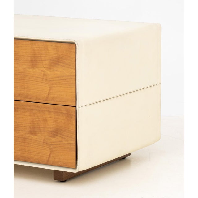 Late 20th Century Poltrona Frau Leather Wrapped End Tables, Pair For Sale - Image 5 of 8
