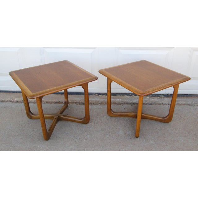 Wood Mid 20th Century 2 Lane Perception Snack Tables Model 908-18 For Sale - Image 7 of 16
