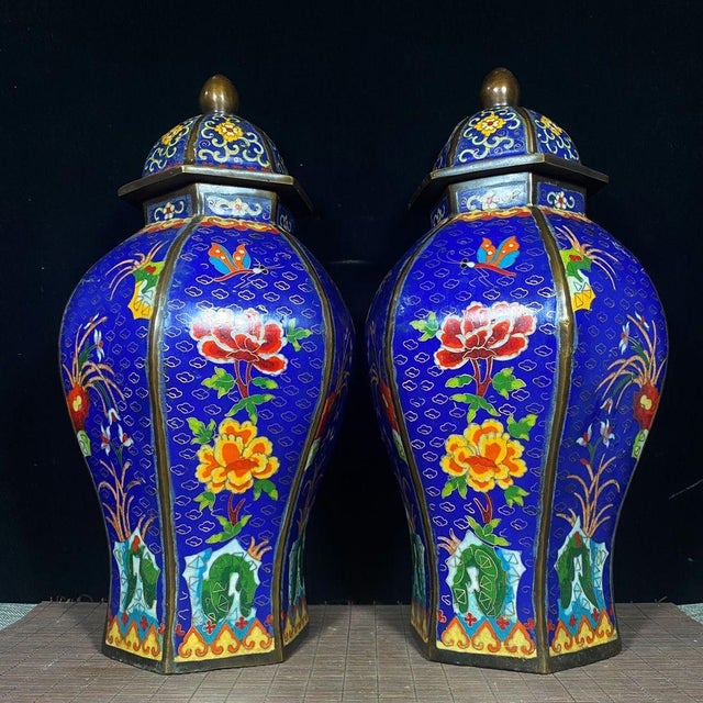 Pair of Chinese Cloisonné Enamel Hexagonal Floral Jars With Lids - 16" Tall For Sale - Image 4 of 9