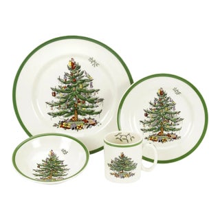 Spode Christmas Tree Dinnerware 4-Piece Place Setting, Service for One For Sale