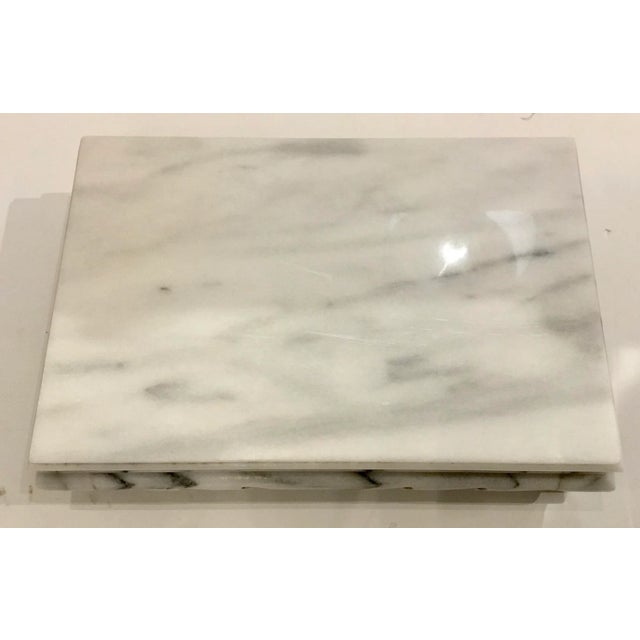Transitional Vintage White and Dark Gray Marble Stand For Sale - Image 3 of 6