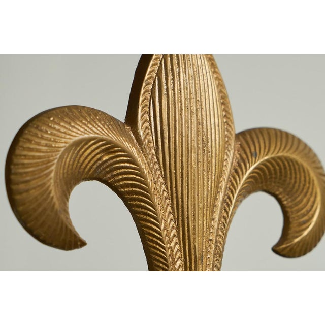 Fleur-De-Lis Bookends in Patinated Brass, 1960s, Set of 2 For Sale - Image 4 of 13