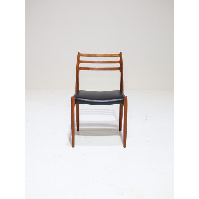 Mid-Century Modern Model 78 Dining Chairs in Teak by Niels Otto Møller for J.L. Møllers, Denmark, 1960s, Set of 6 For Sale - Image 3 of 14