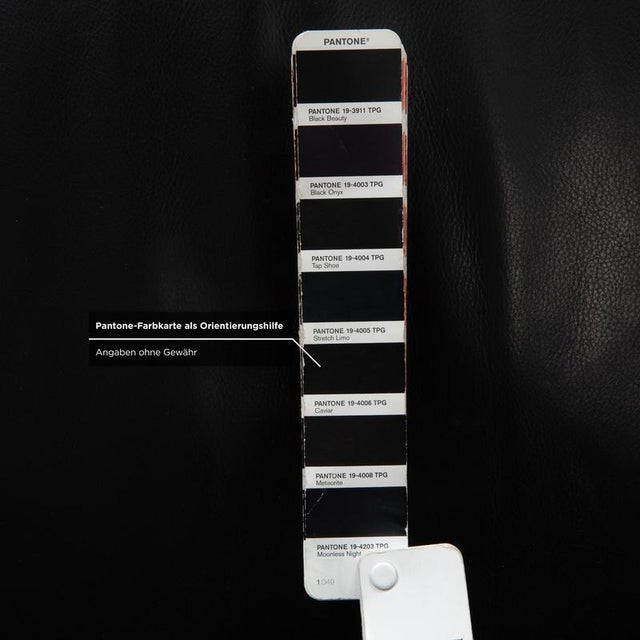 LC 3 Armchairs in Black Leather by Le Corbusier for Cassina, Set of 2 For Sale - Image 10 of 16