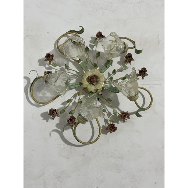 Five-light ceiling lamp in decorated wrought iron and Murano glass, 1980s. Good condition, E14 bulbs. Diameter 65 cm...