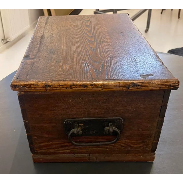 1940s Antique Primitive Wooden Chest With Original Iron Hardware & Aged Patina For Sale - Image 5 of 8