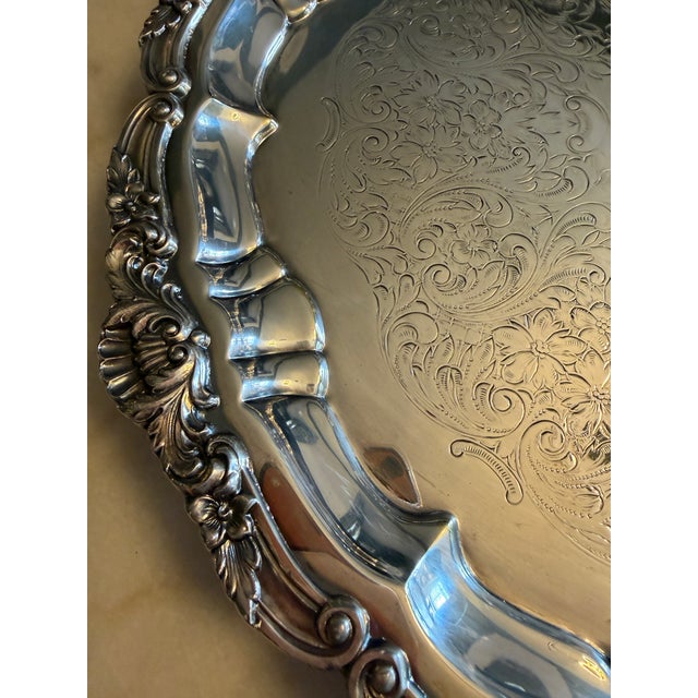 Victorian 1950s Poole Epca Silverplate Large Round Footed Serving Tray For Sale - Image 3 of 9