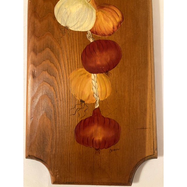 Mid-Century Modern Vintage Midcentury Painted Wood Wall Hanging With Onions and Garlic For Sale - Image 3 of 7