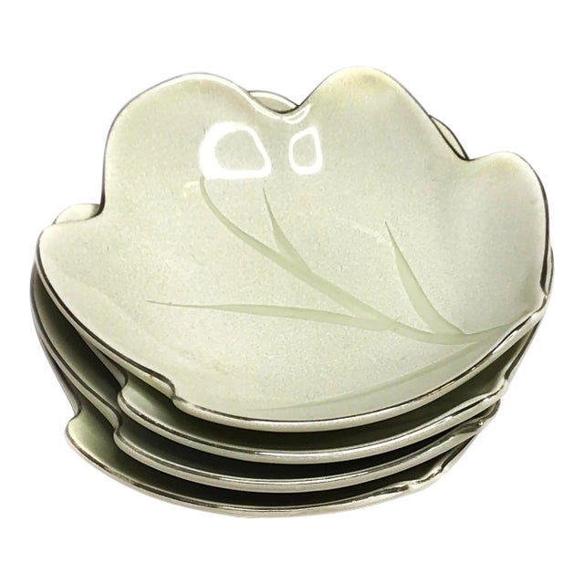 1960s Vintage Leaf Shaped China Plate Set - 4 Pieces For Sale