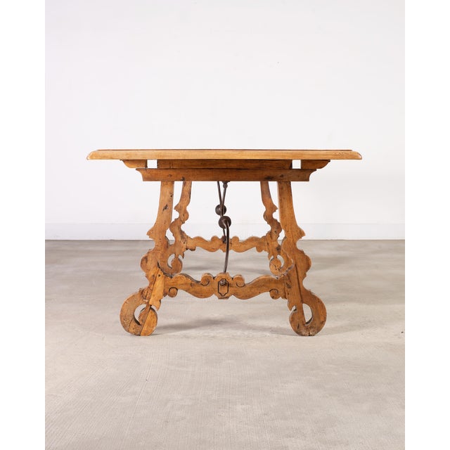 Wood 18th Century Spanish Baroque Walnut Dining Library Table For Sale - Image 7 of 18