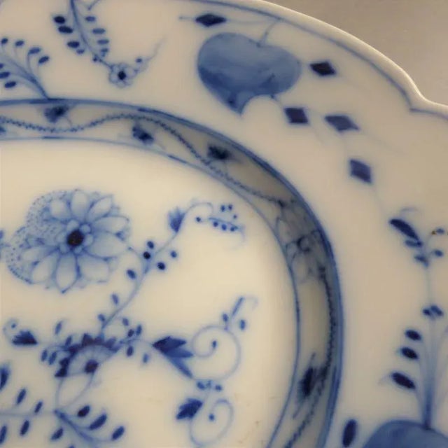 Large Antique Porcelain Floor Plate from Rauenstein For Sale - Image 4 of 7