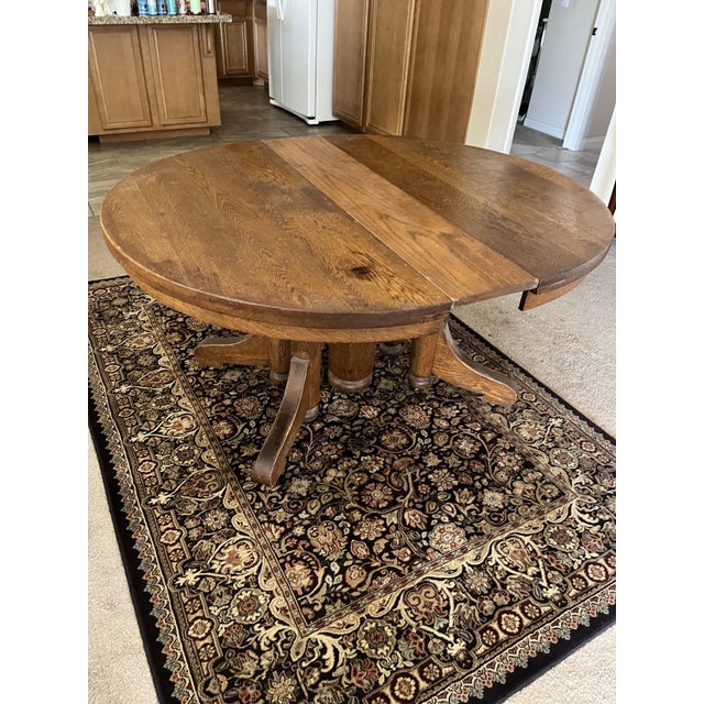 Early 20th Century Antique Round Pedestal Supported Dinning Table For Sale - Image 5 of 5