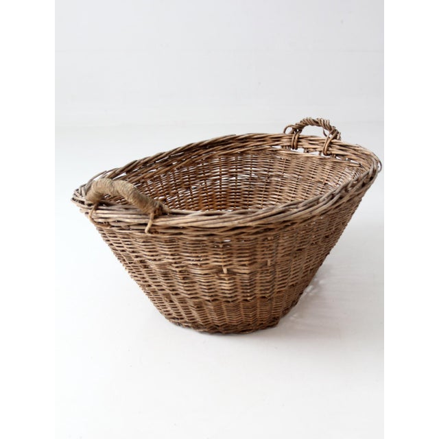 Antique French Country Wicker Laundry Basket With Wood Base For Sale - Image 12 of 15