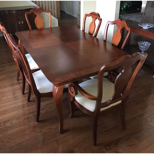 Thomasville Dining Table & Chairs W/ Leaves
