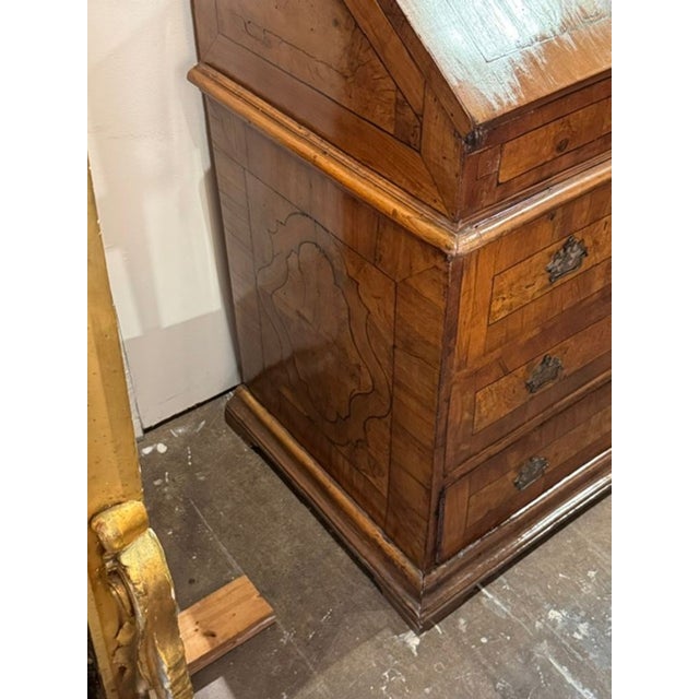 19th Century Italian Walnut Secretary For Sale - Image 5 of 10