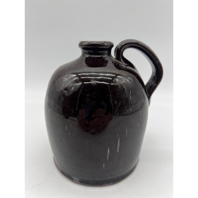 American A Fine Antique Pennsylvania Folk Art Redware Handled Jug With an Albany Glaze, 1870's For Sale - Image 3 of 14